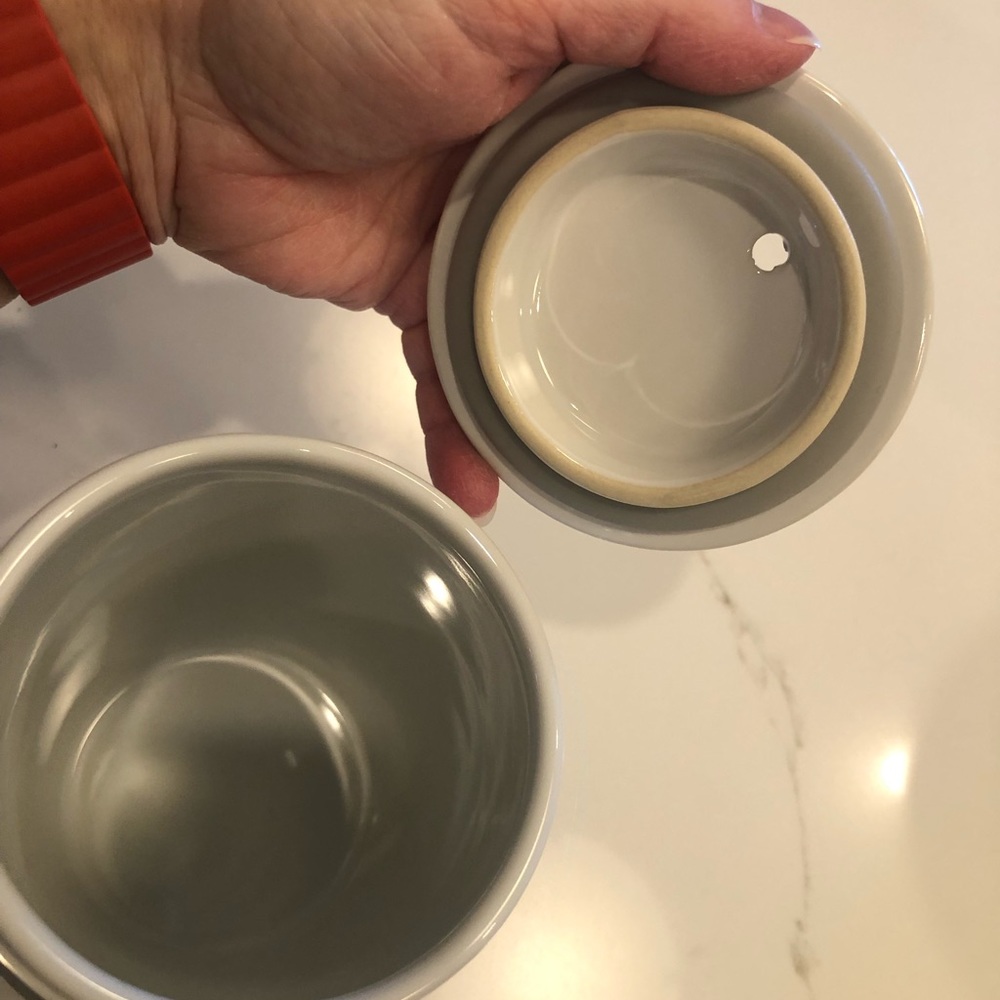 Brand new without tags pampered chef microwave egg cooker - Picture 2 of 3